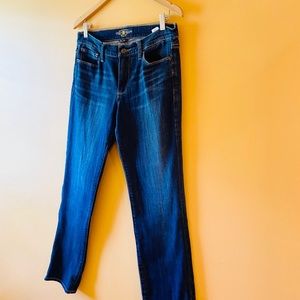EUC LUCKY BRAND STRAIGHT LEG JEANS
